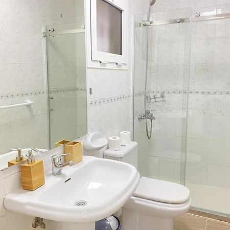 Apto Con Piscina En La Zona De Castillo