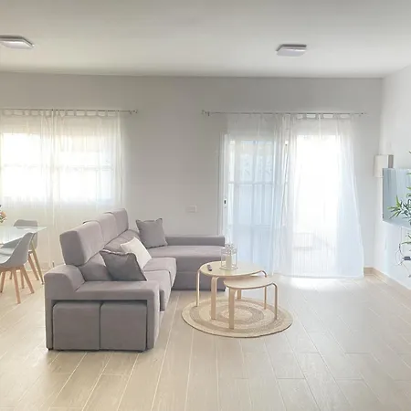 Apartmán Apto Con Piscina En La Zona De Castillo *